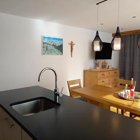 Holiday home High Quality In Oberkrimml Near Waterfalls *
