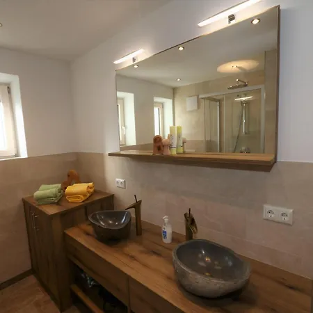 בית נופש High-quality In Oberkrimml Near Waterfalls *