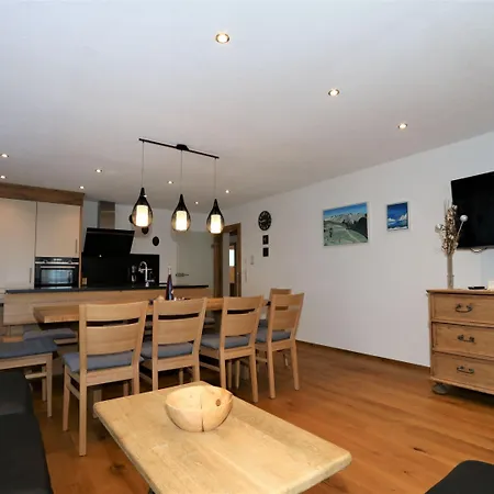 High-quality In Oberkrimml Near Waterfalls Ferienhaus